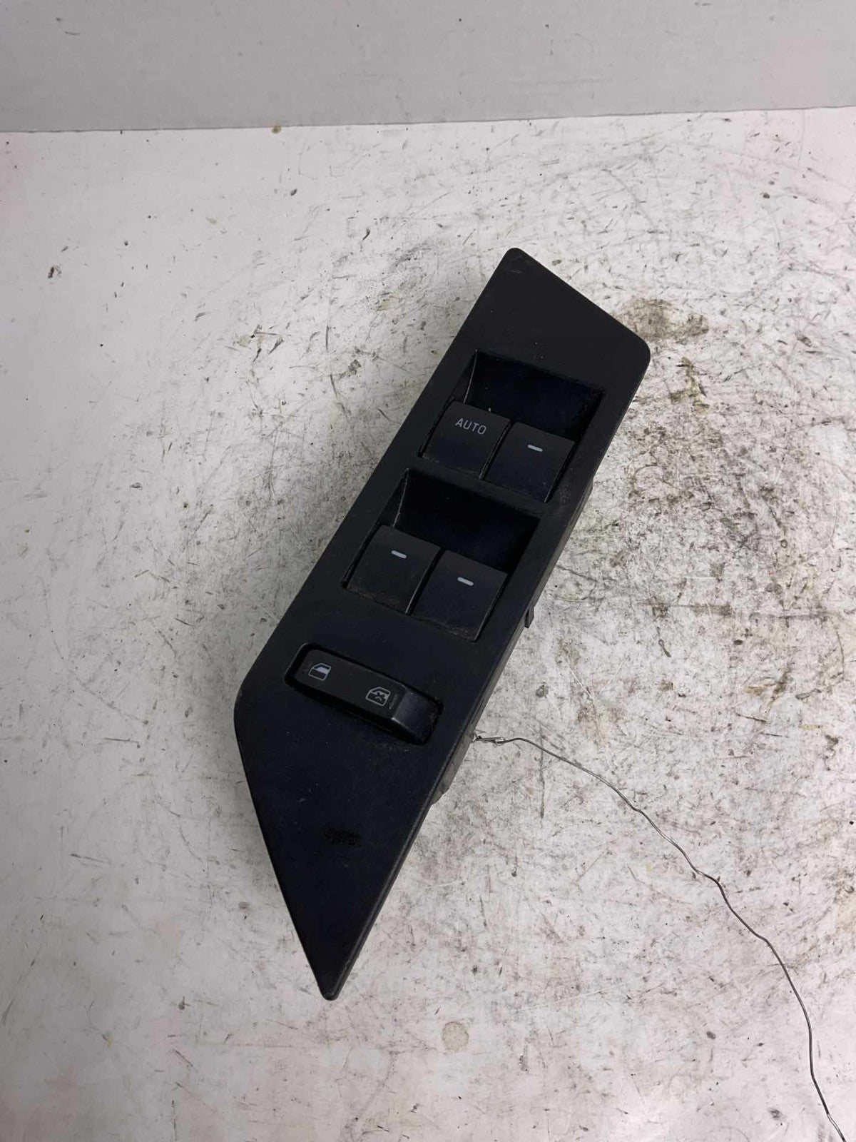 Door Switch Front FORD EDGE 11 12 13 140